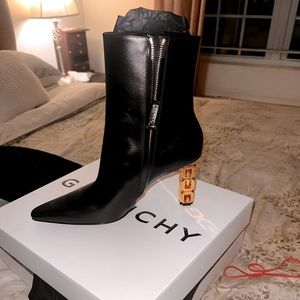 AUTHENTIC GIVENCHY Ankle Bootie, Size 41, Brand New, Never Worn!